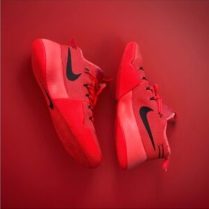 Nike Hyper Shift Sneakers Coral Red Men’s Size 10.5  Active Fancy Lace-Up